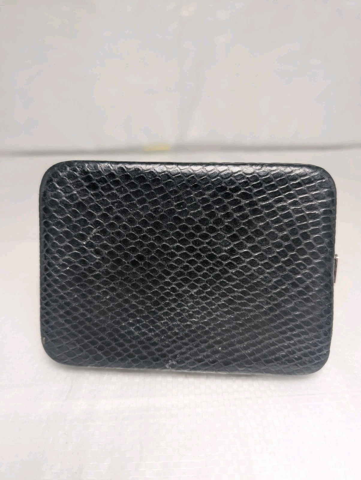 Banana Republic Brown Cow Leather Hard 6 Card Holder Y2K Wallet Push Button Open