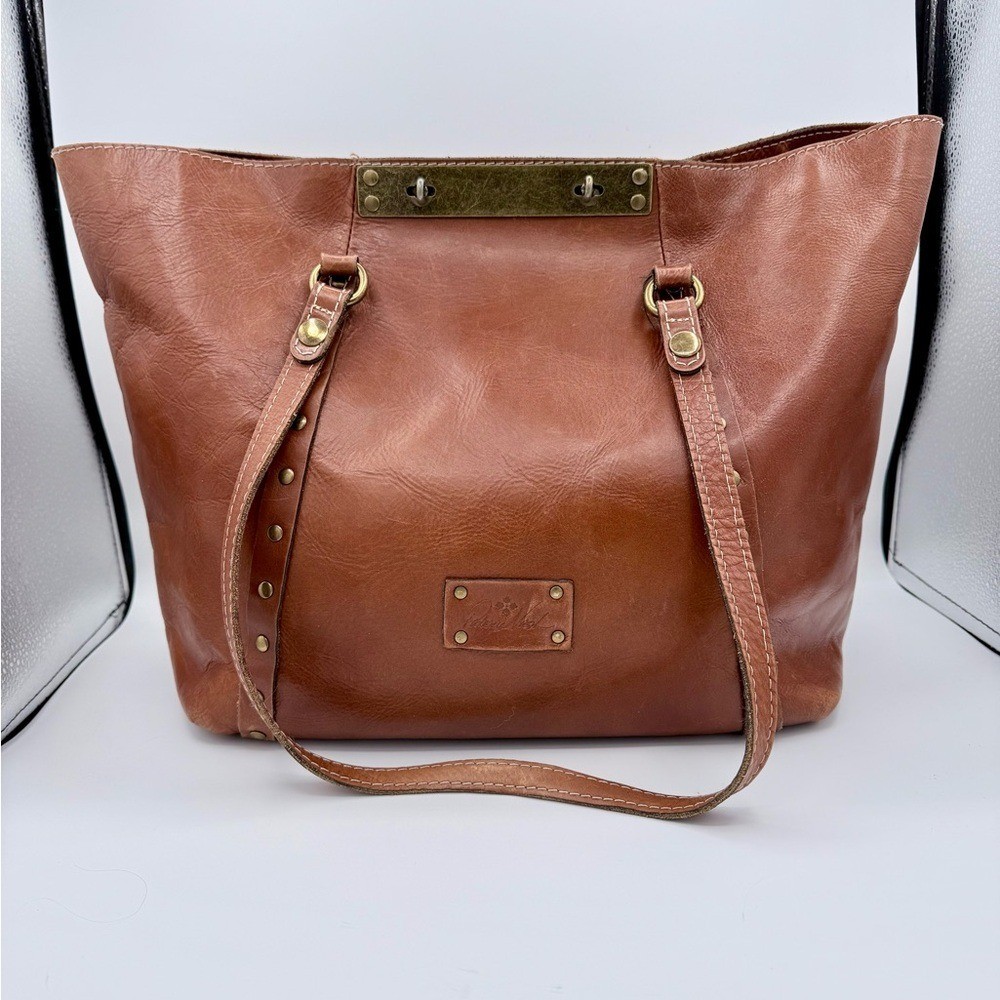 Patricia Nash Benvenuto Smooth Italian Leather Brown Tote Double Turlock Closure