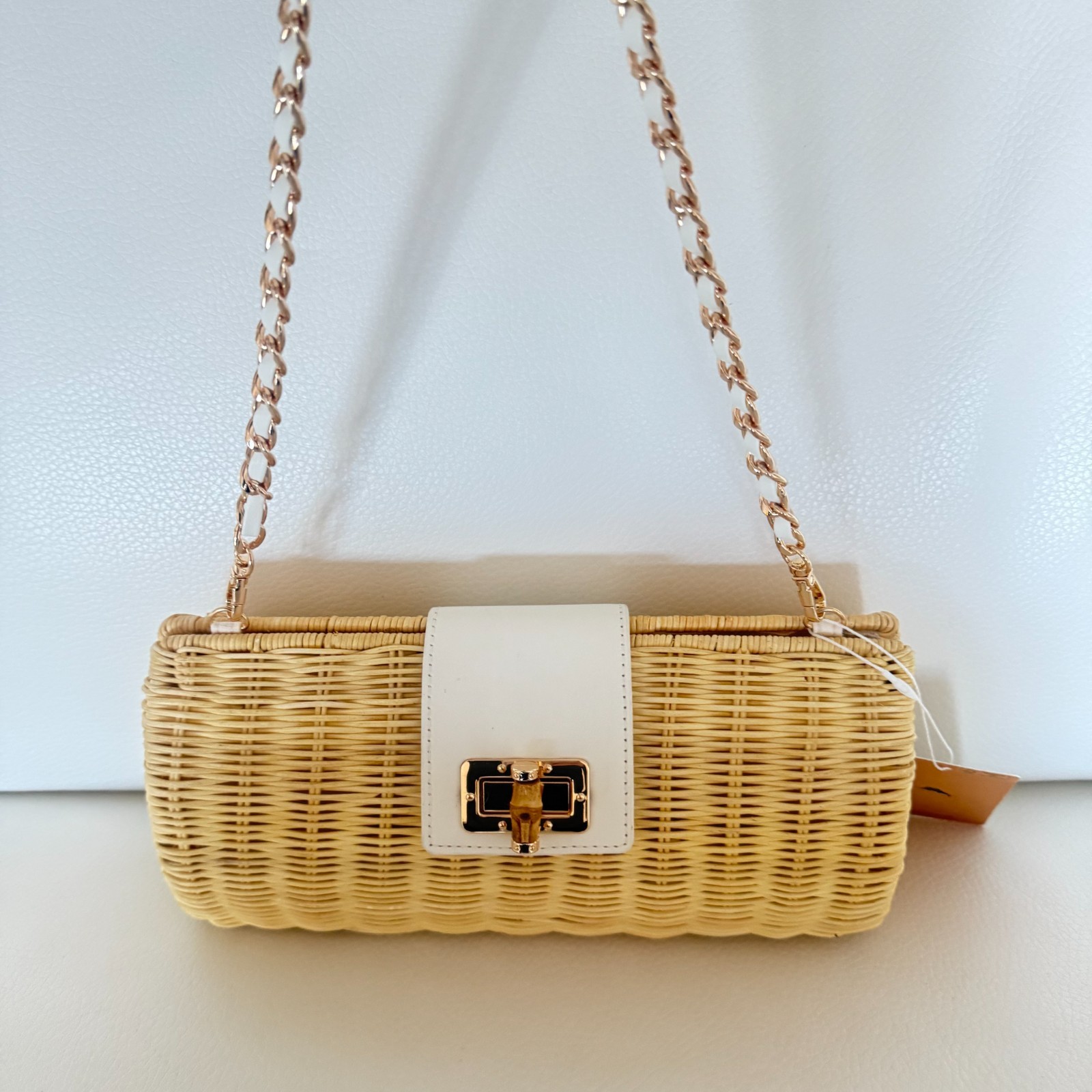 NWT TOMMY BAHAMA WOVEN WICKER SHOULDER BAG CLUTCH PURSE TAN WHITE