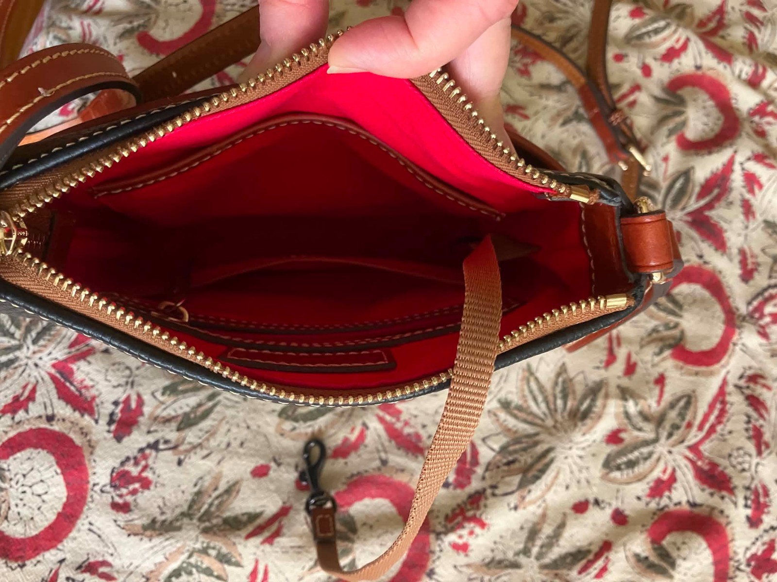 Dooney & Bourke Pebble Grain Small Everyday Crossbody