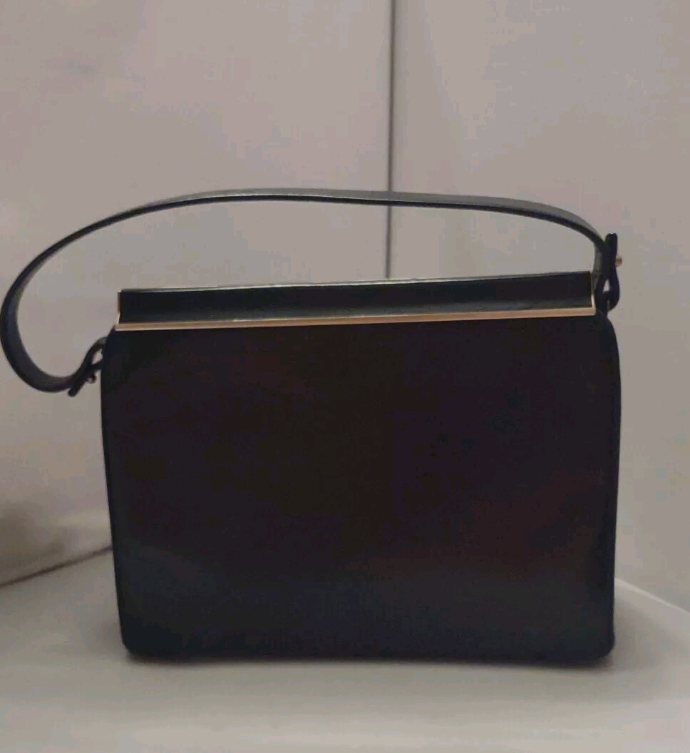 Stunning Sophisticated Navy Vintage Leather Handbag Goldstone Accent 11″x8.5″