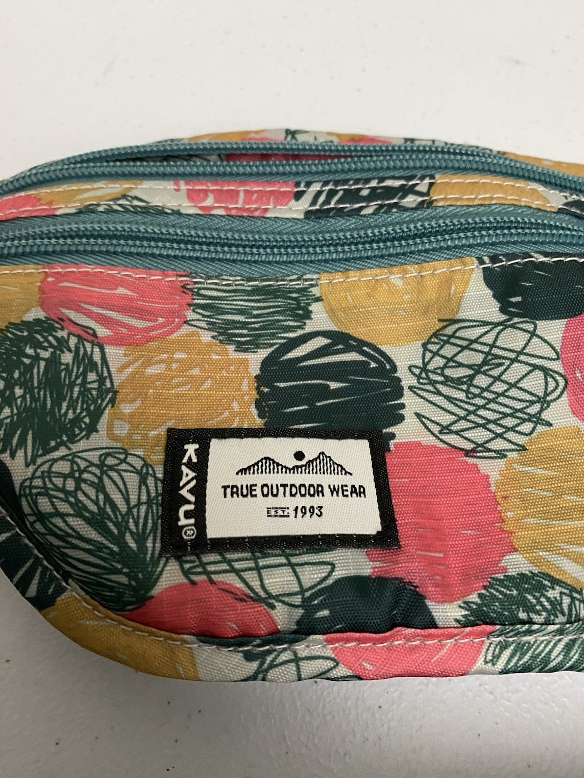 Kavu Spectator Waist Pack Money Belt Lot Of 2
