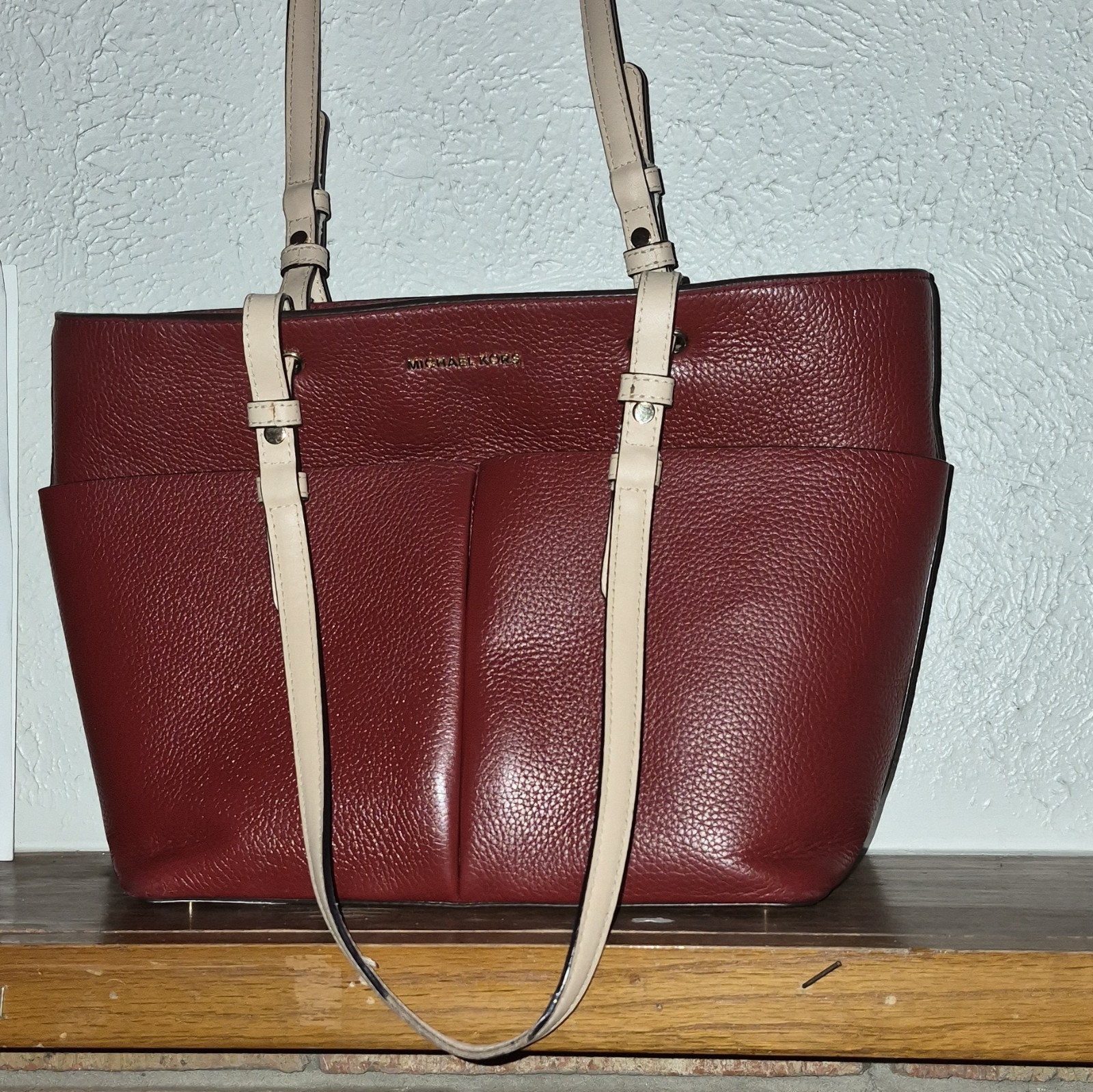 Michael Kors Burgundy Logo Zip Tote Gold Hardware Lined Beige Shoulder Straps