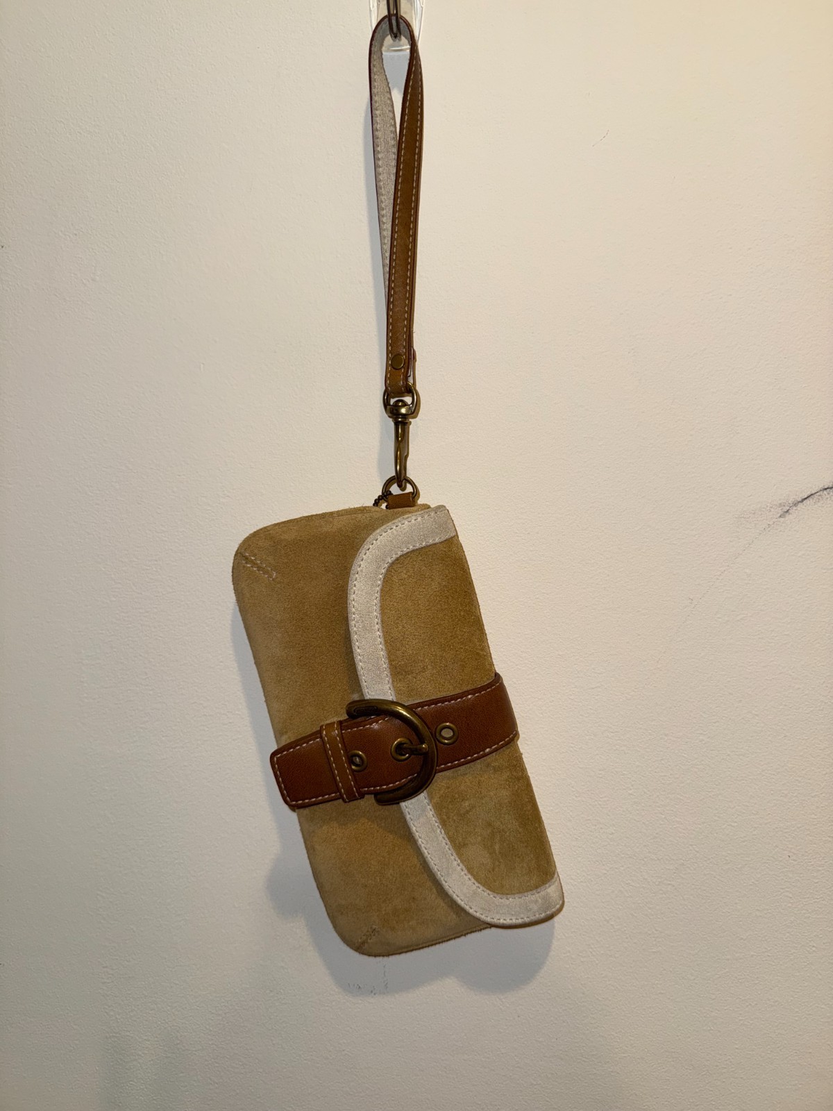 Coach Suede Leather Buckle Wristlet Clutch Tan Ivory Legacy Y2K EUC