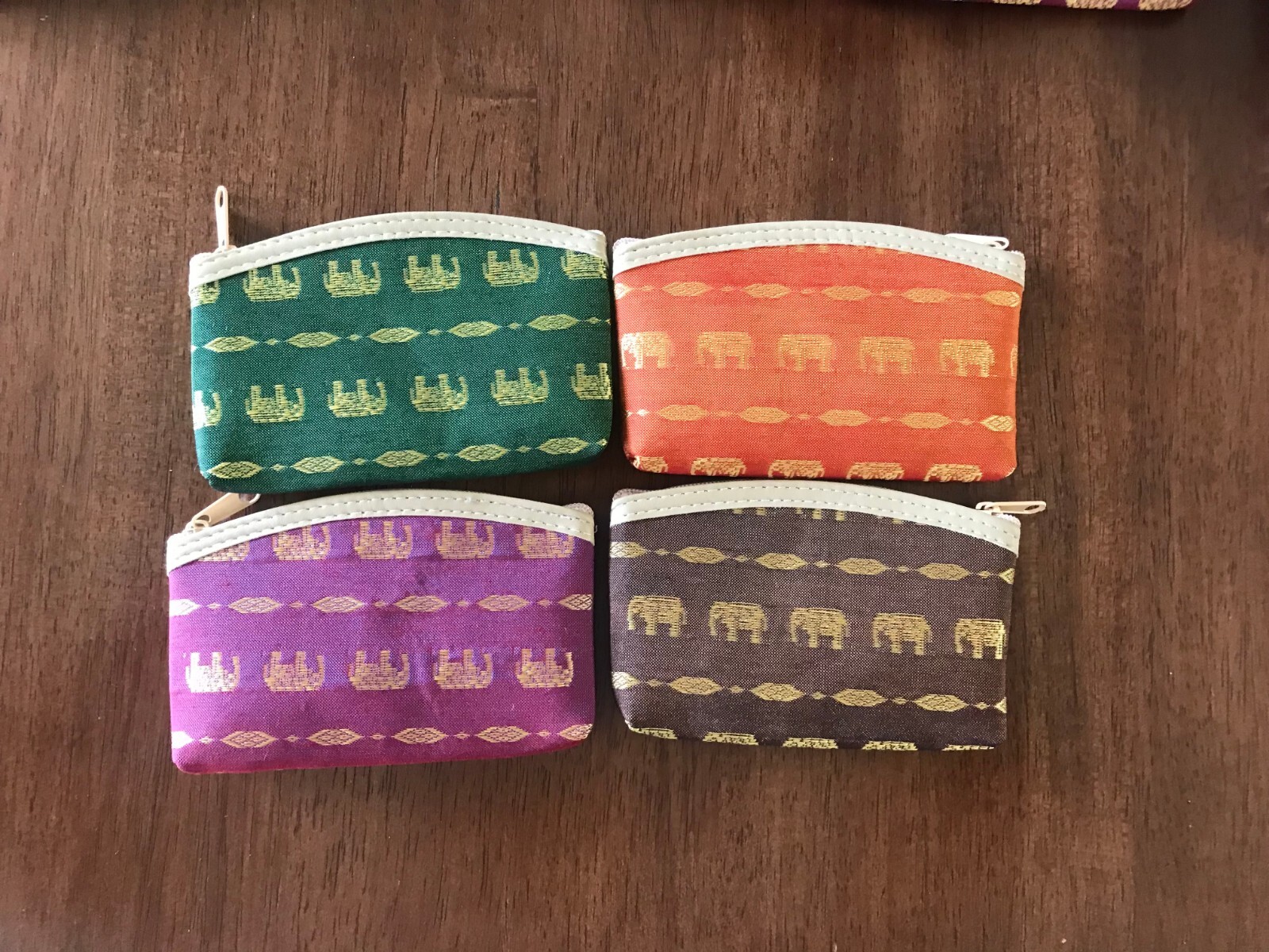 4 PIECES RANDOM COLOR COINS PURSE POUCHES BAG WALLET HANDBAG (3 x 5 INCHES)