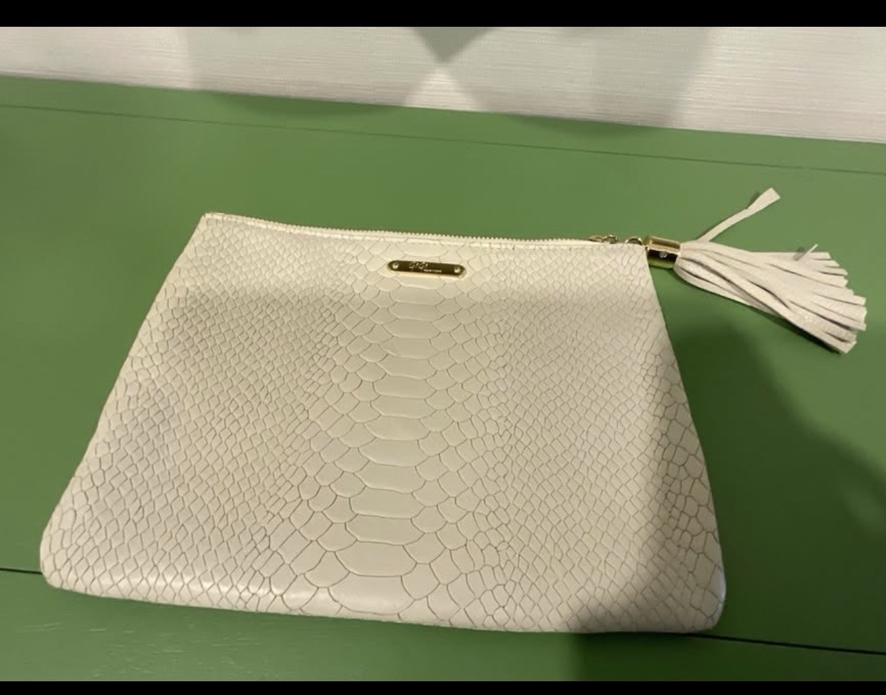 GIGI ALL IN ONE LEATHER PHYTHON TASSEL CLUTCH- OFF WHITE NEUTRAL