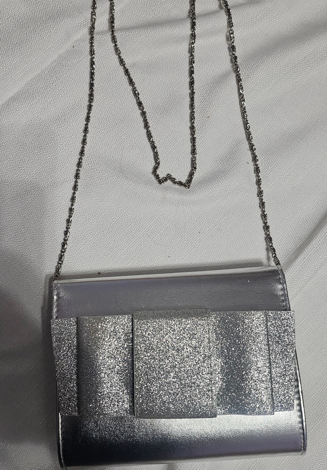 Glittered Sparkly Bow Accent Clutch Purse Crossbody Chain Strap Magnetic Clasp