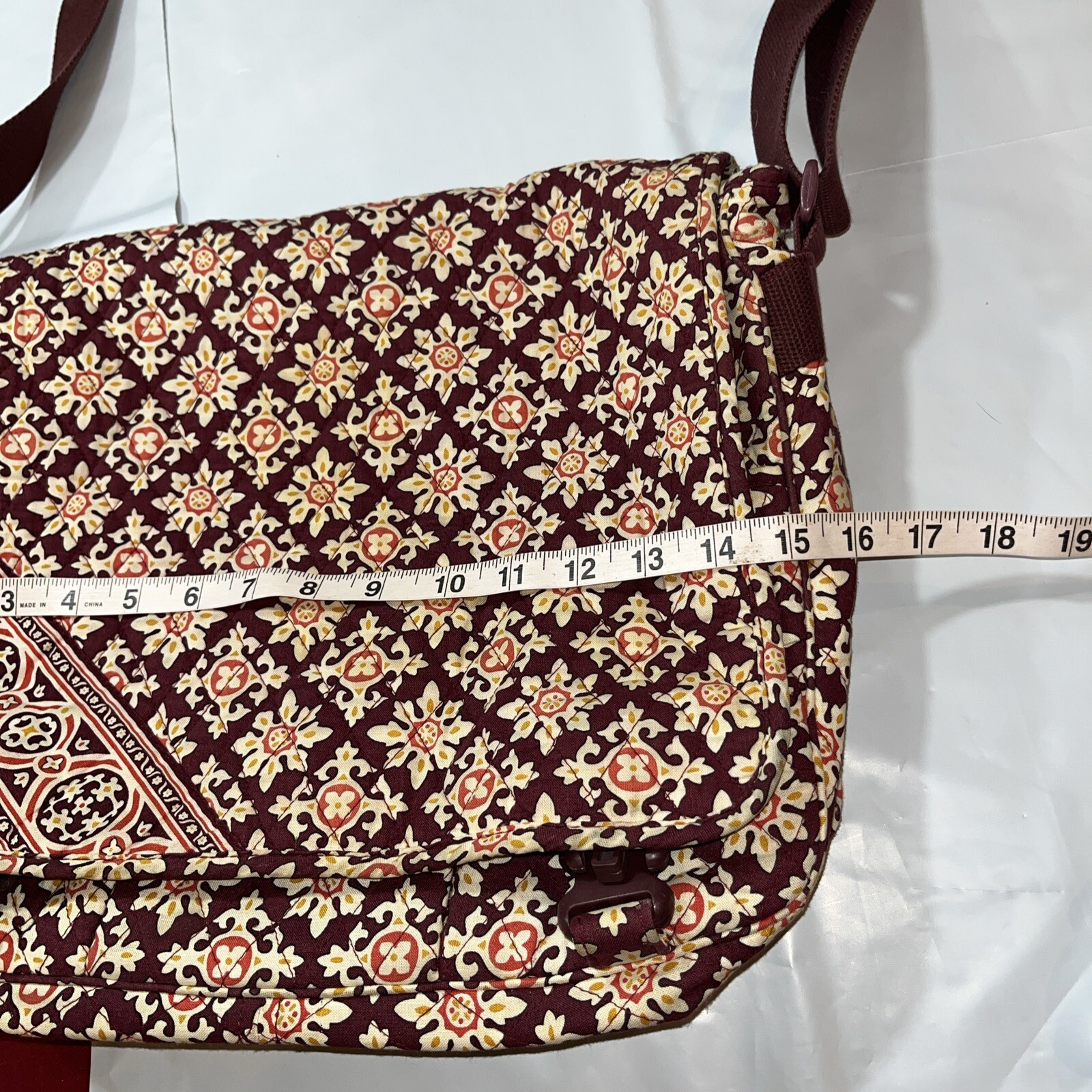 Vera Bradley Burgundy CREAM Messenger BAG Medalion Quilted Crossbody Satchel 16”