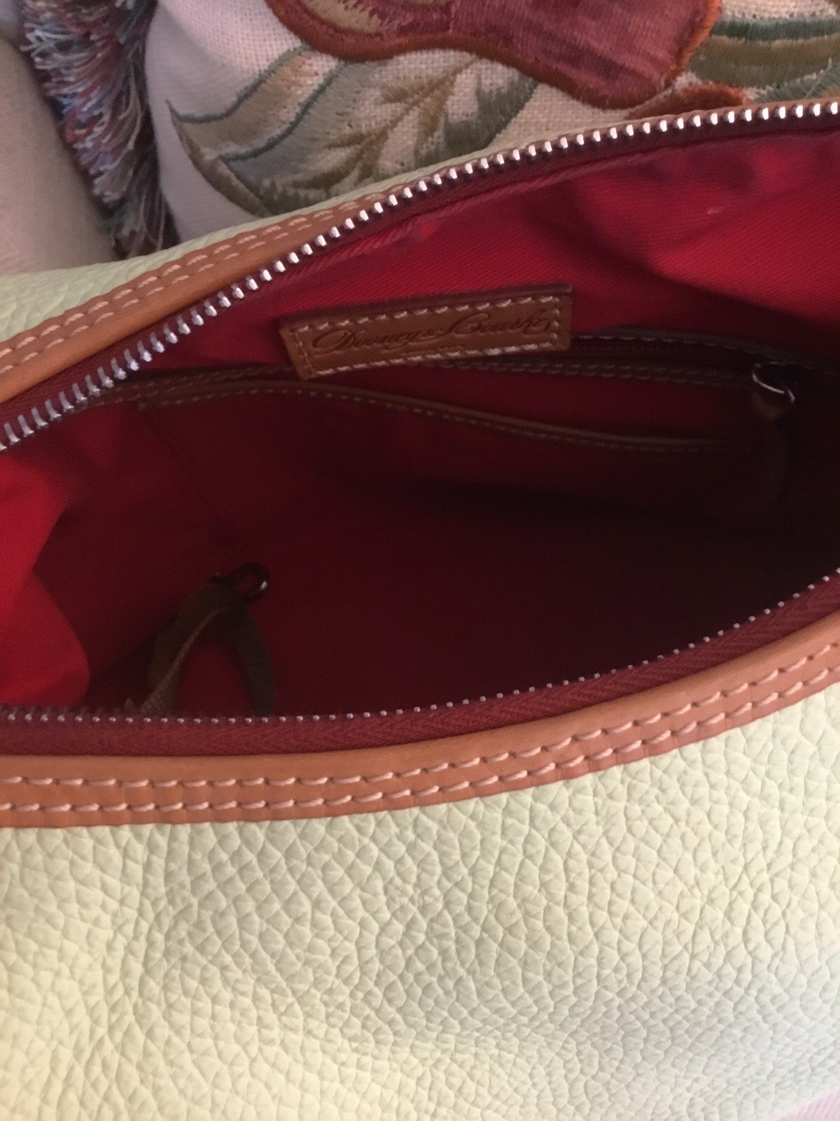 STUNNING – Dooney and Bourke Shoulder Bag In Pebble Leather