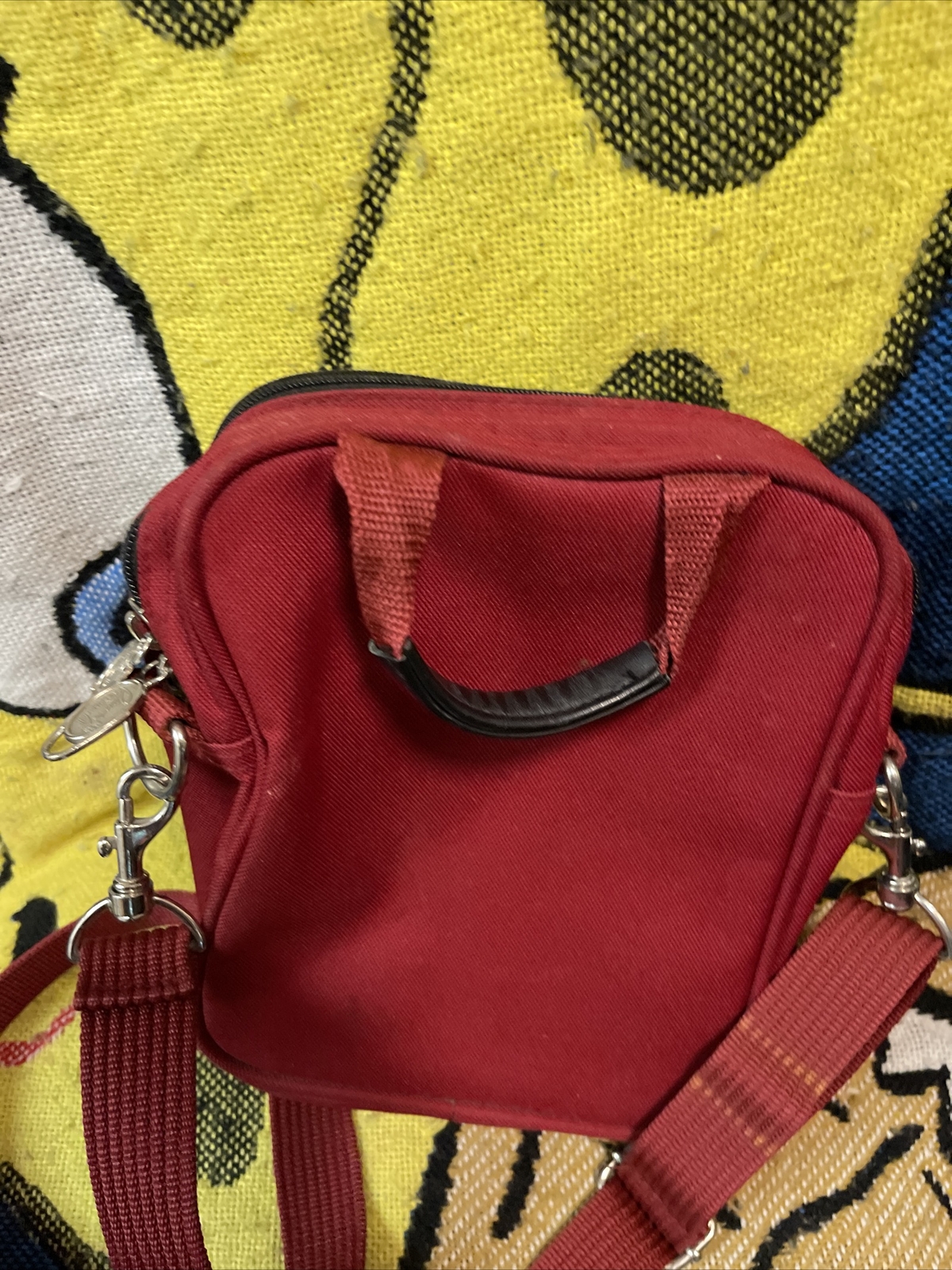 Ricardo Beverly Hills Red Small Crossbody Travel Camera Bag Style 3459