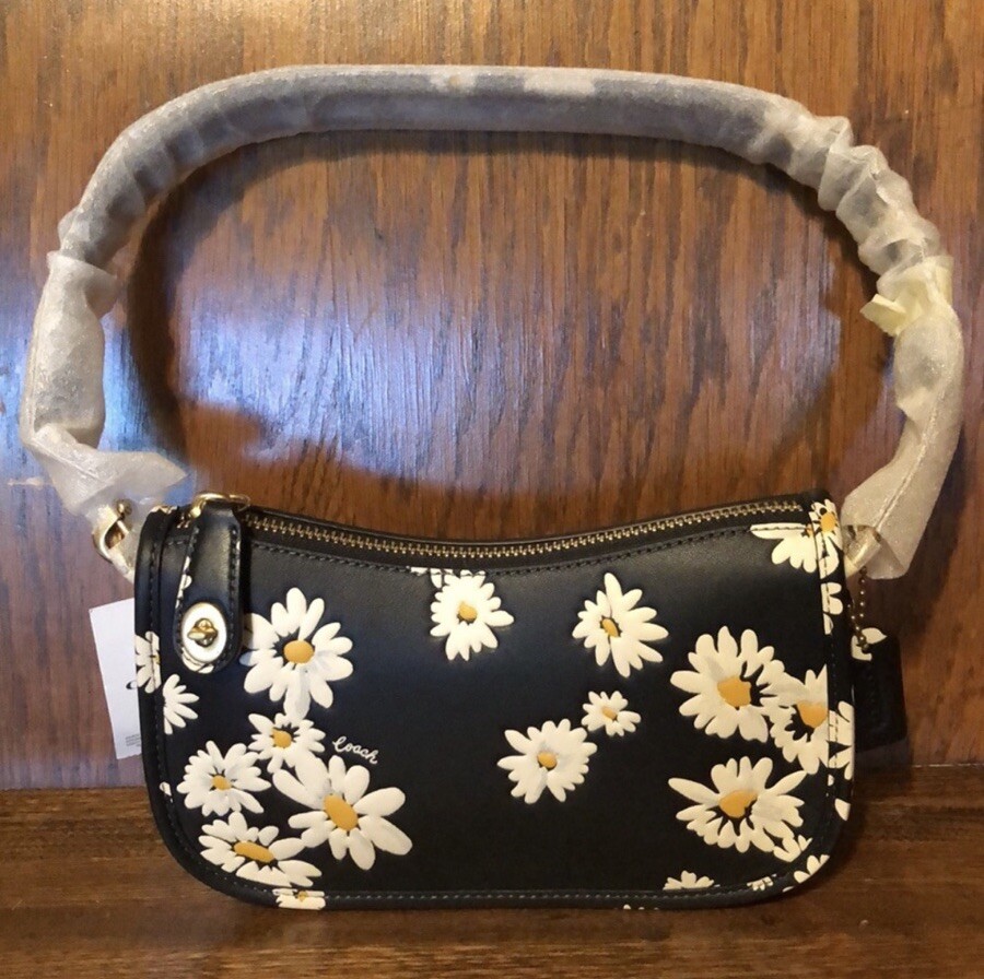 NWT-Coach-Daisy?Floral-Swinger 20 Bag-$225