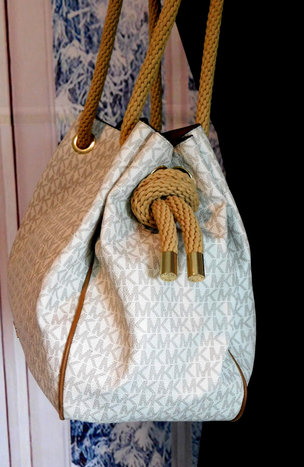Excellent Michael Kors bag big roomy Clean Rope and Leather handles AZNW