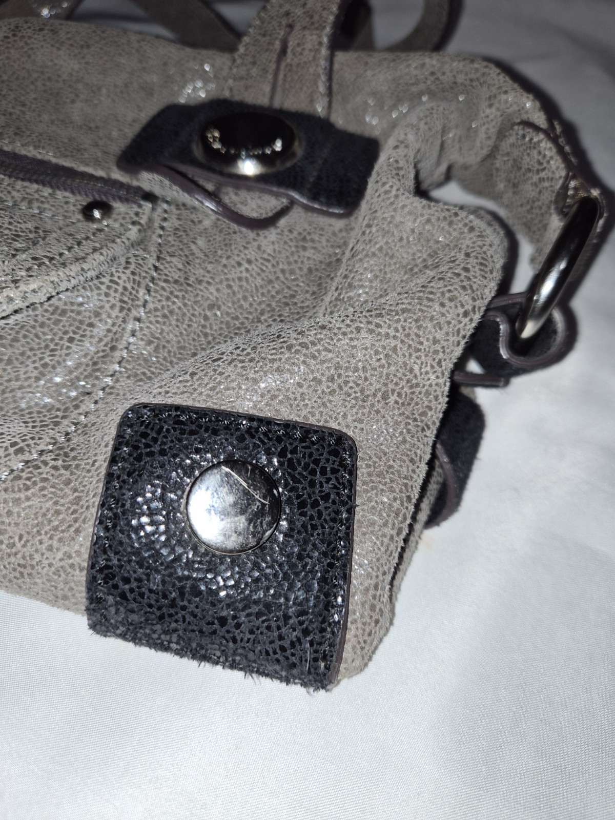 B. Makowsky Taupe & Black Leather Satchel Shoulder Purse Bag