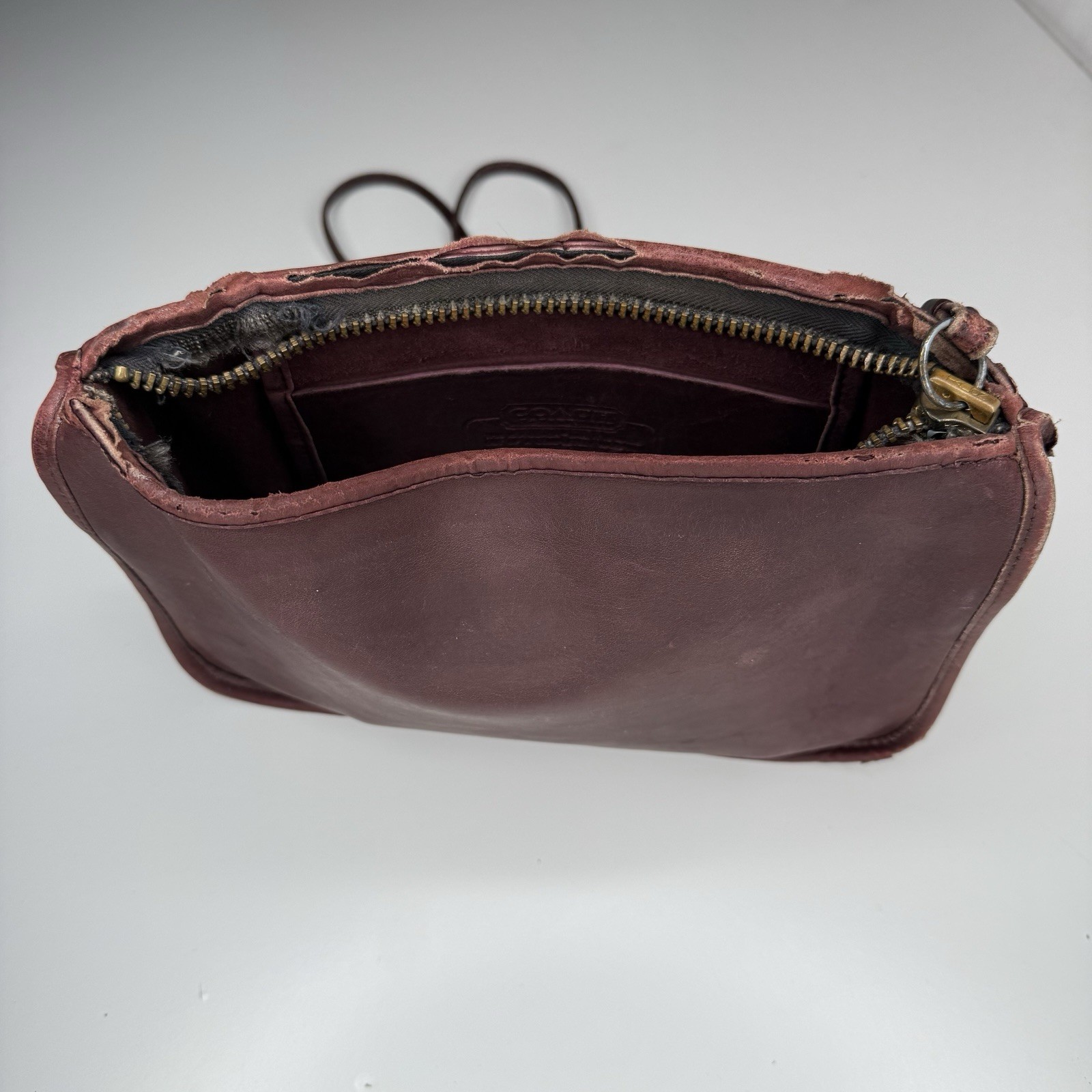 RARE Vintage Coach Basic Bag In Burgundy Leather Style #9455 Distressed