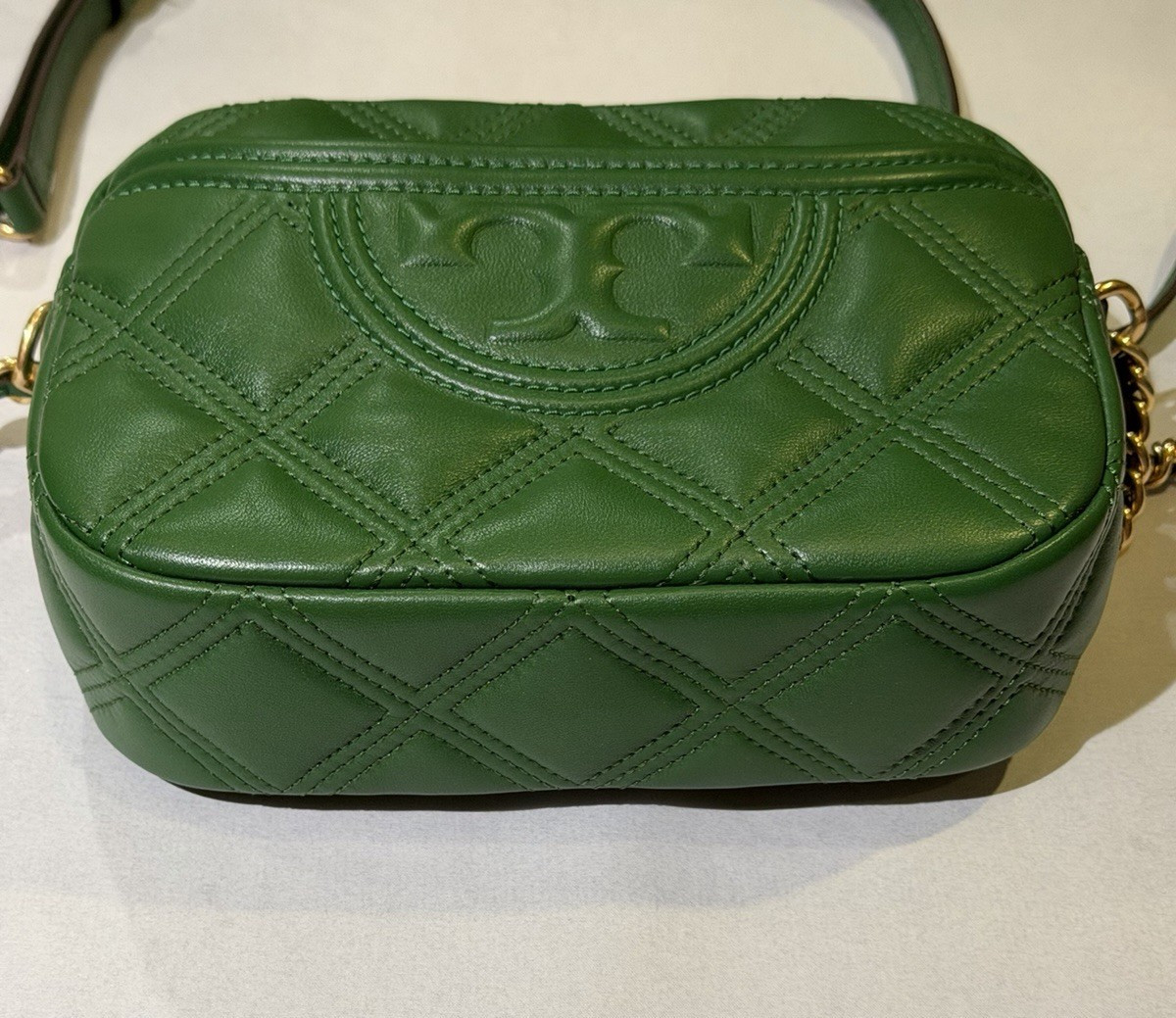 Tory Burch Fleming Soft Camera Bag – Green – PRE-OWNED