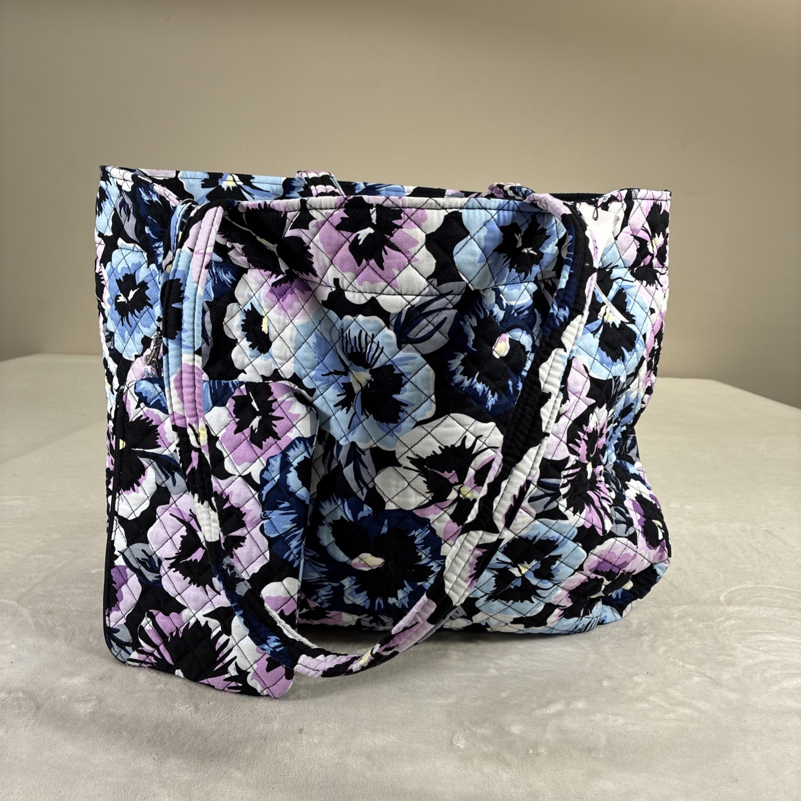 NWT Vera Bradley Grand Tote Bag Set with detachable Zip Pouch Plum Pansies Chrty