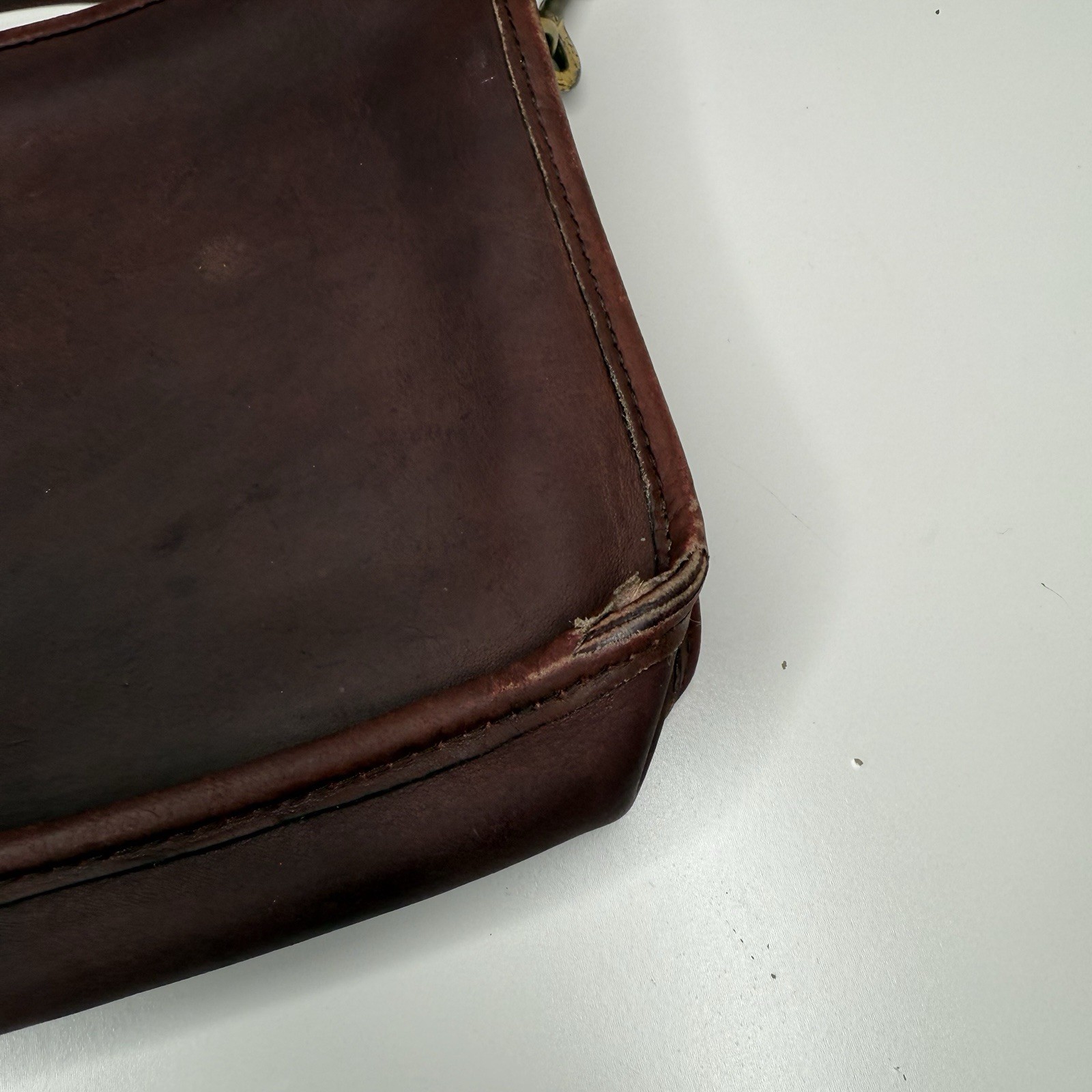 RARE Vintage Coach Basic Bag In Burgundy Leather Style #9455 Distressed