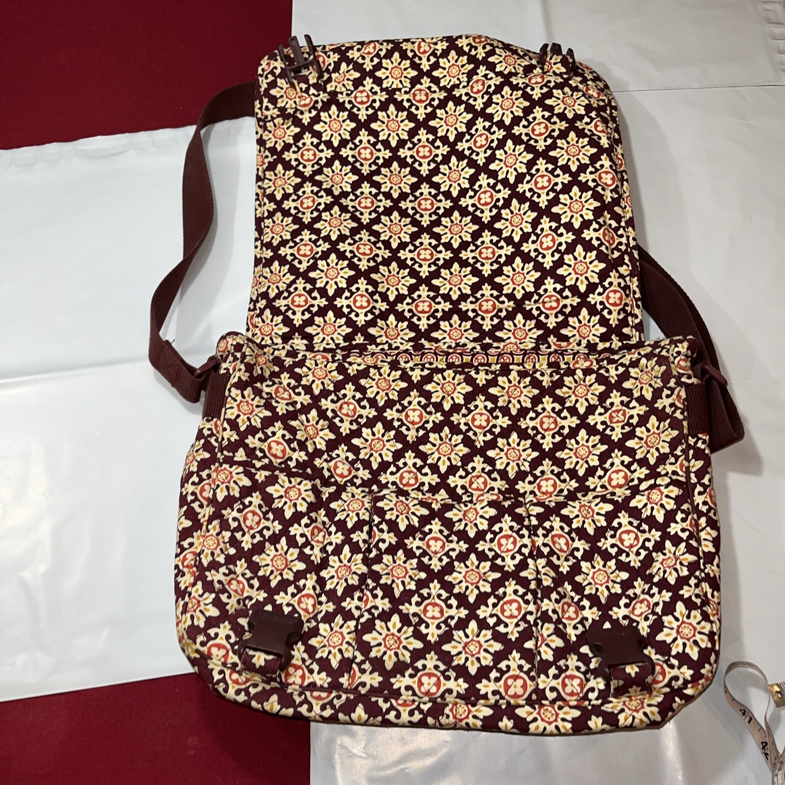 Vera Bradley Burgundy CREAM Messenger BAG Medalion Quilted Crossbody Satchel 16”