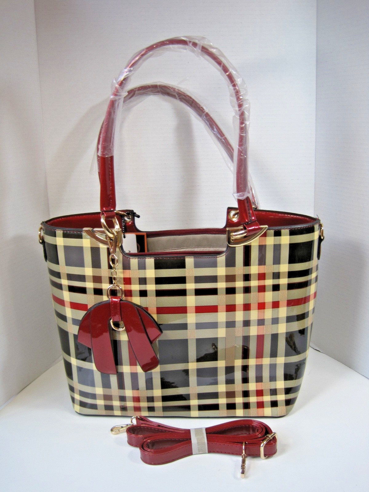 Diophy Plaid Patent Vegan Shimmer Tote Purse Red Black Beige NWT