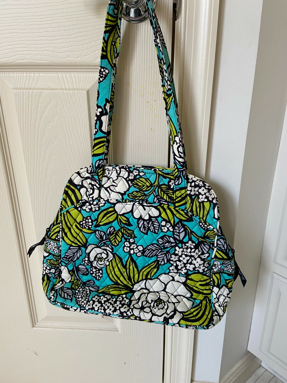 Vera Bradley Aqua Green White Black Flower Double Handle Purse Island Blooms Zip