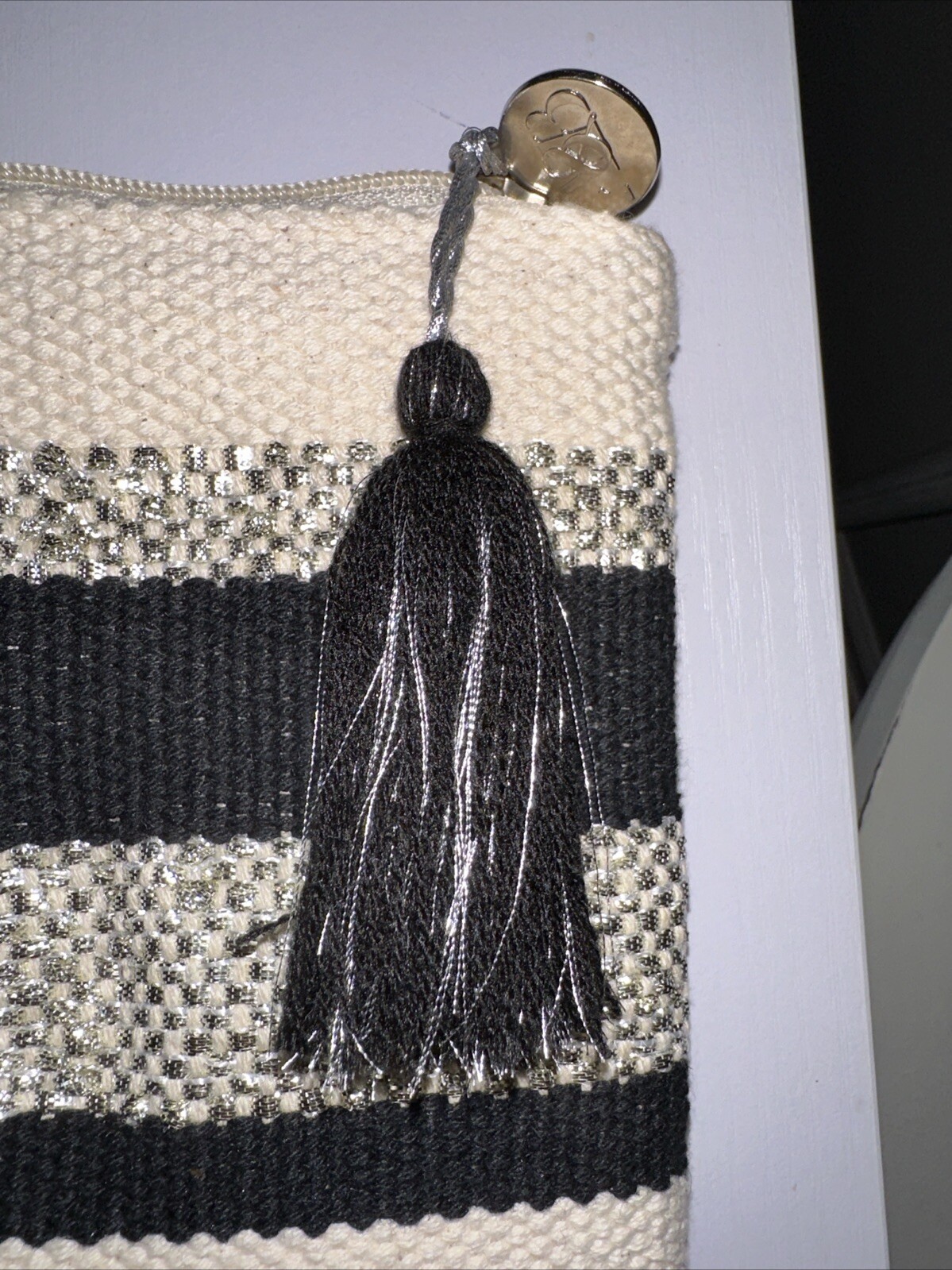 A & B America & Beyond Makeup/clutch Zipper With Tassel Medium