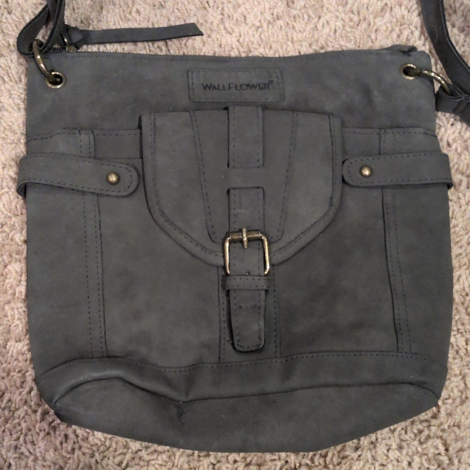 Wall Flower Gray Crossbody Bag Zip Top Buckle Front Detachable Strap Pockets