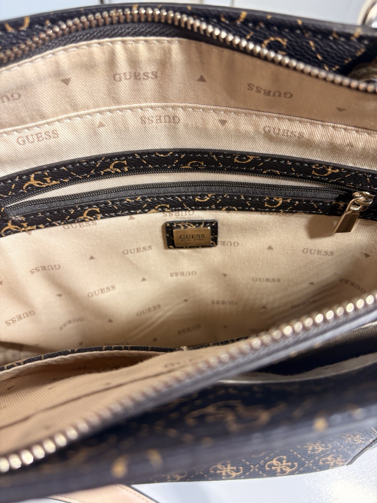 GUESS Brown/Beige Logo Tote Bag Zip Top, Inner Pockets, Bag Charm
