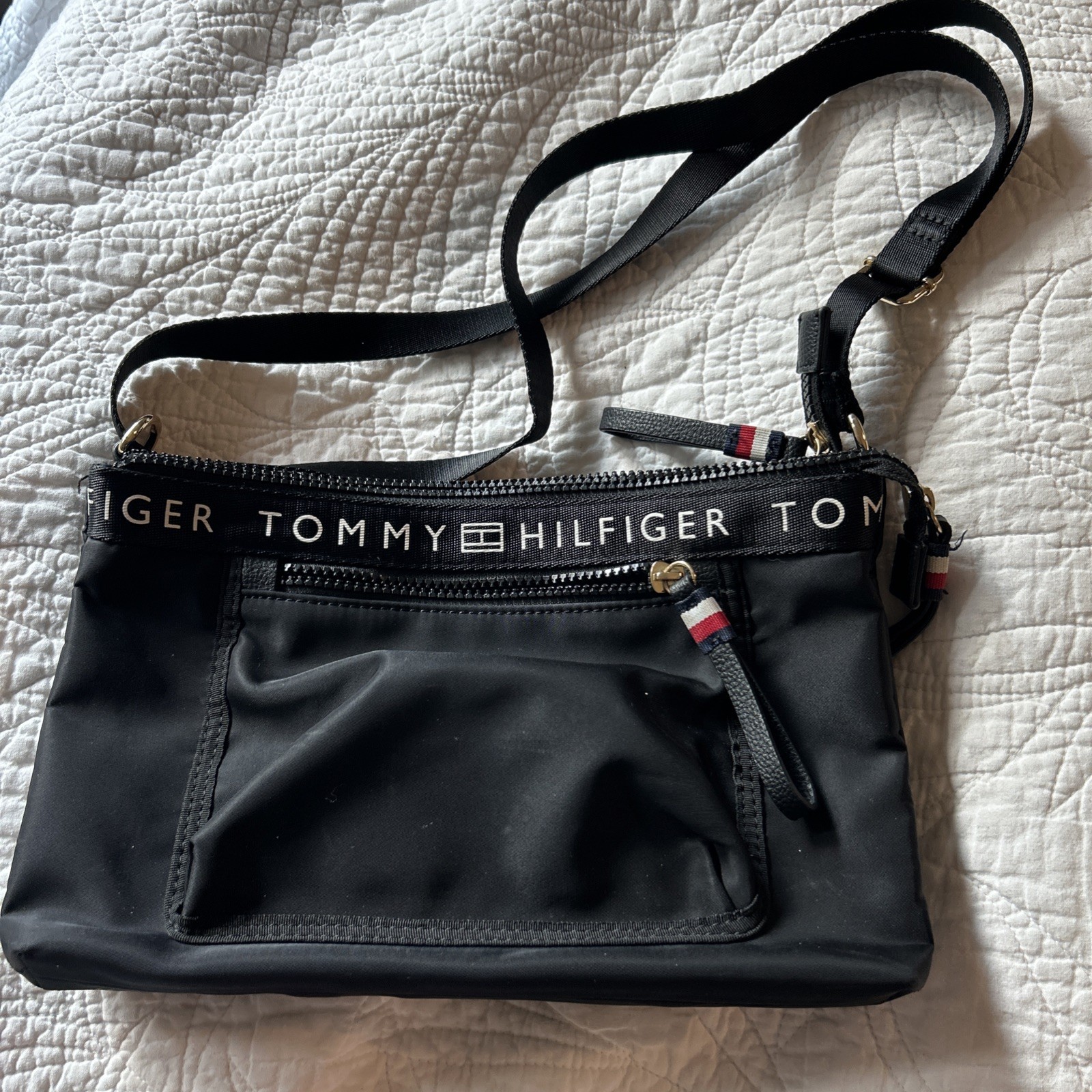 Vtg Tommy Hilfiger Nylon Camo Purse Black White Blue Red Crossbody/Shoulder Bag