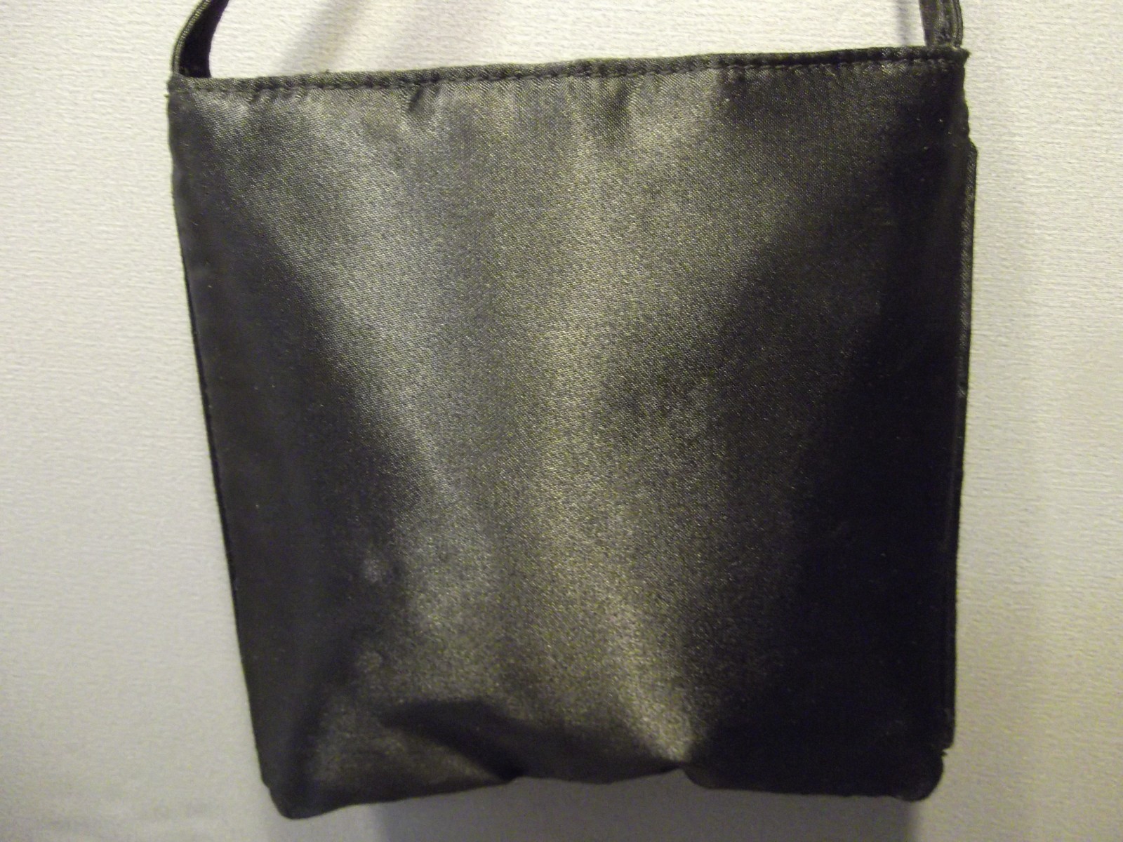 Black Mini Sequined Purse 6″in x 6″in