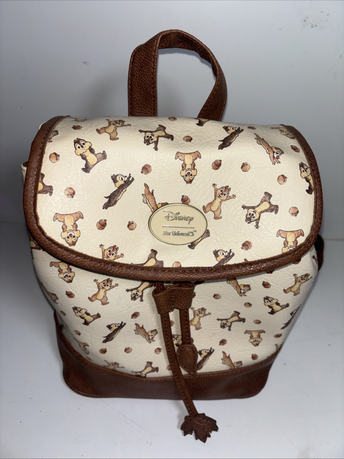 DISNEY CHIP AND DALE SLOUCH MINI BACKPACK PURSE HER UNIVERSE TAN IVORY EUC