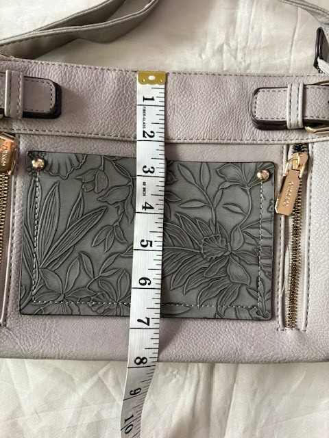 Gussaci Shoulder Bag Purse Grey Crossbody Handbag Faux Leather Lined AccentsGold