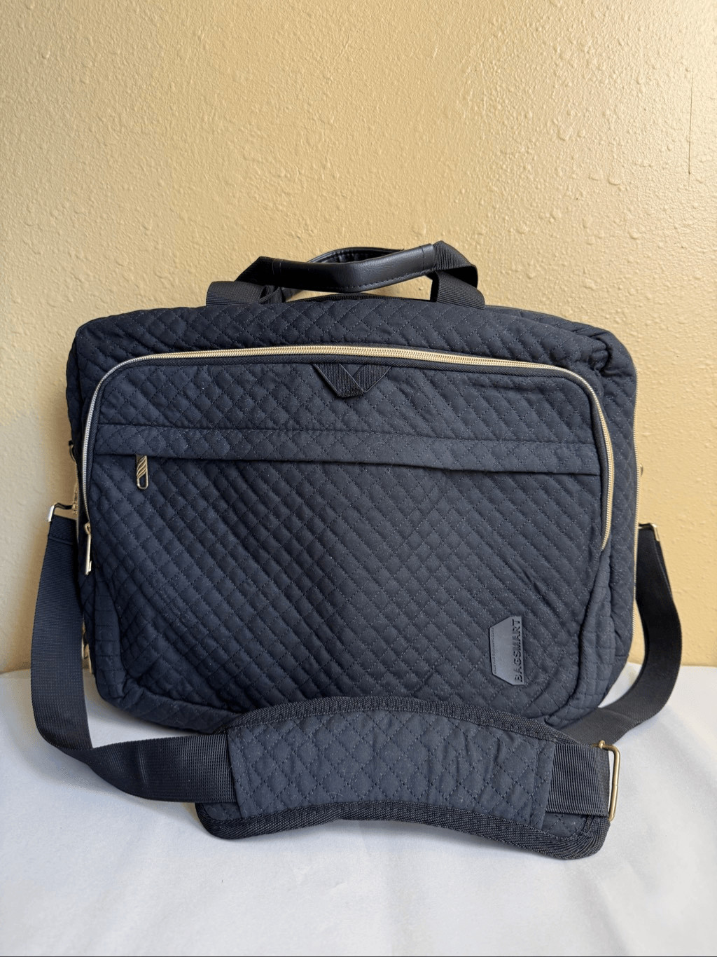 BAGSMART 15.6 Laptop Bag / Briefcase (DIGI SMART, RFID-Blocked)”