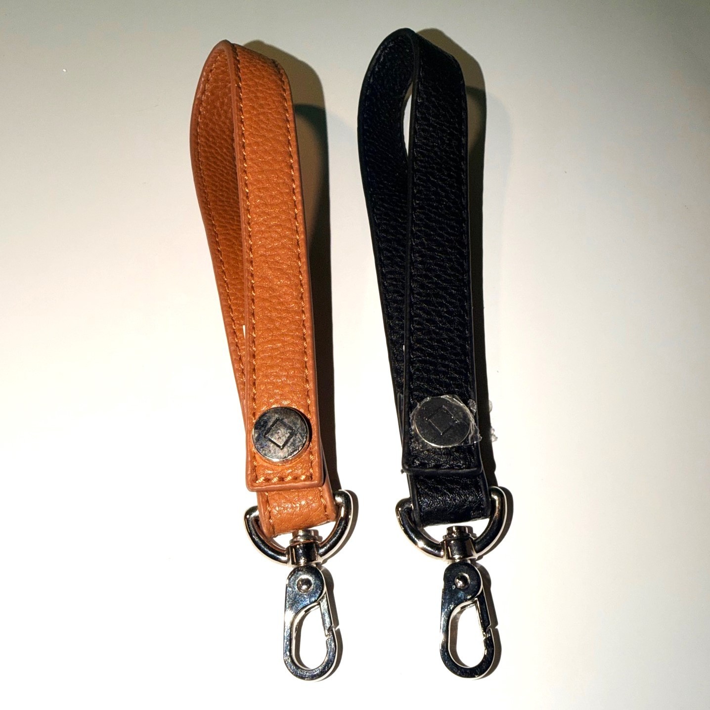 Jewell Wristlet Straps 7″ Lot 2 Pebble Faux Leather Black Cognac Silver Tone
