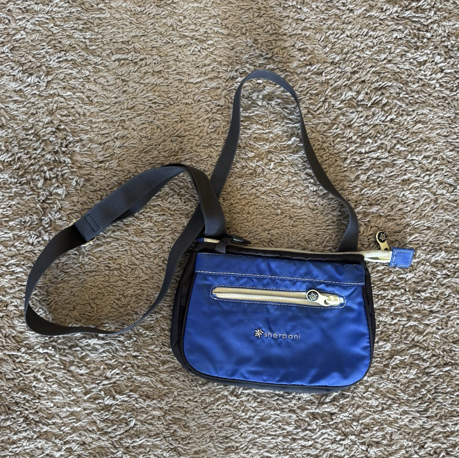 Sherman Small Crossbody Blue Black White Zip Pockets Purse Bag Adjustable Strap