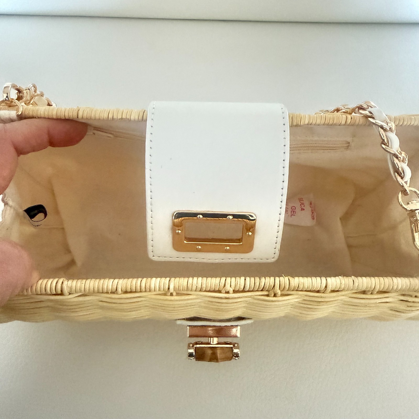 NWT TOMMY BAHAMA WOVEN WICKER SHOULDER BAG CLUTCH PURSE TAN WHITE