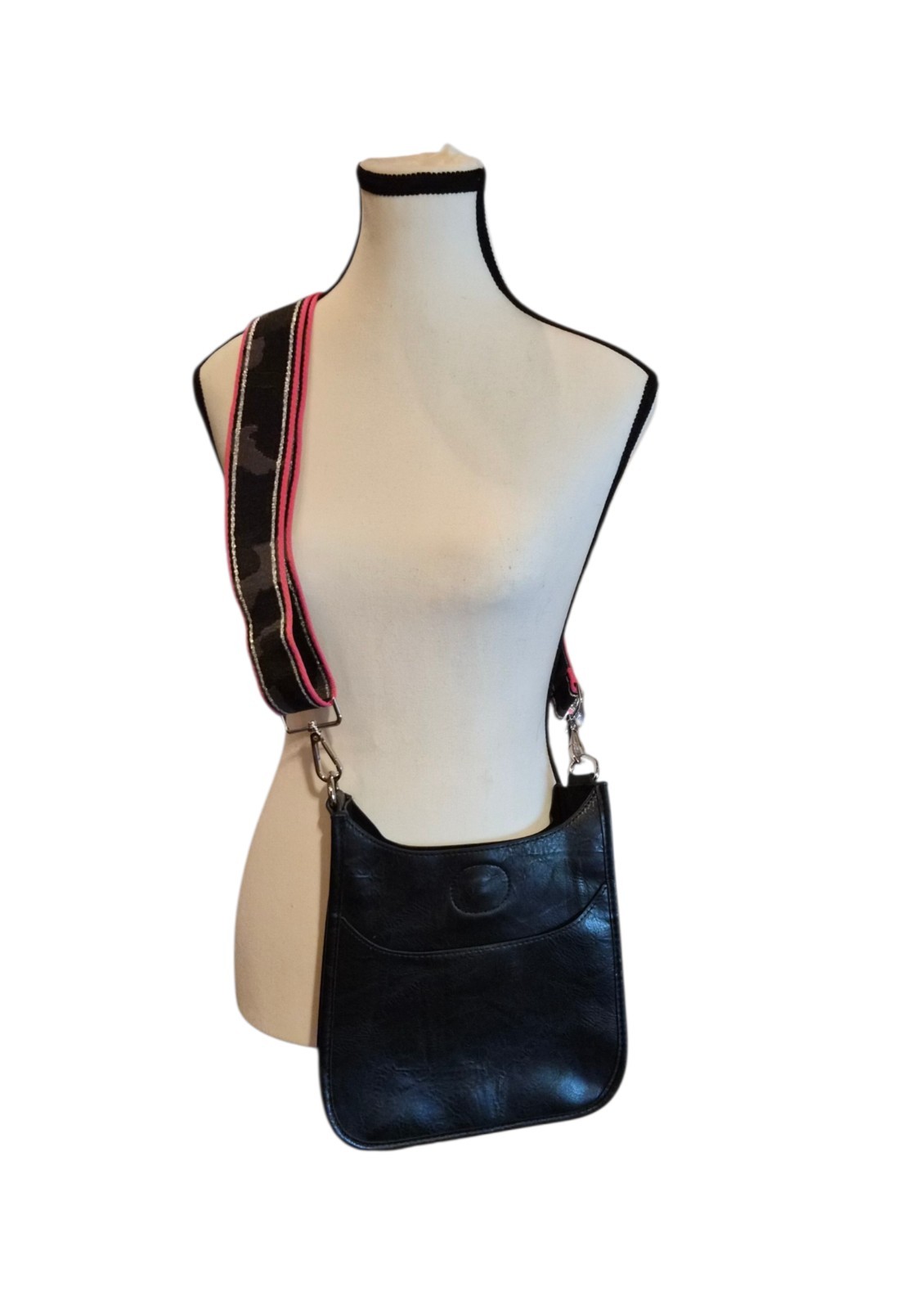 Ahdorned Vegan Leather Black Crossbody Bag 11×9 Inches Interchangeable Straps