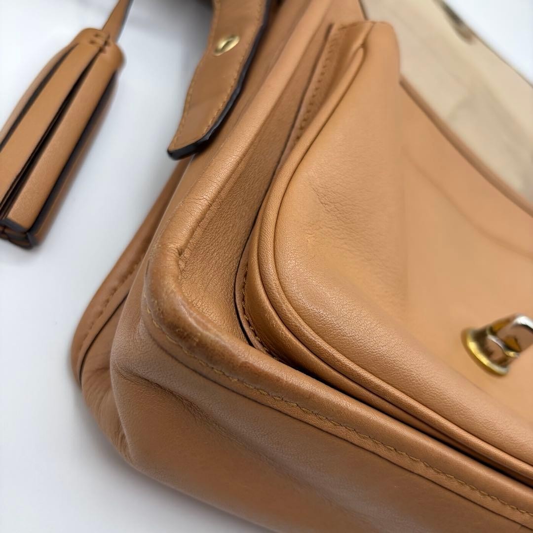 COACH Old Coach Shoulder Bag Turn Lock Leather Camel